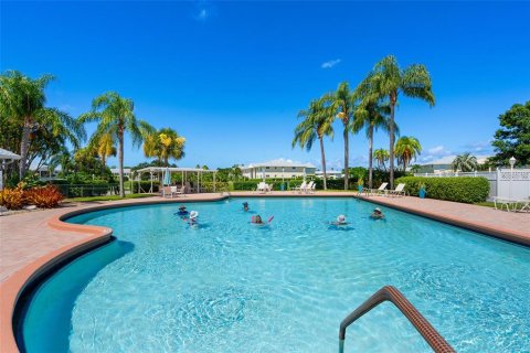 Condo in Vero Beach, Florida, 2 bedrooms  № 1284669 - photo 30