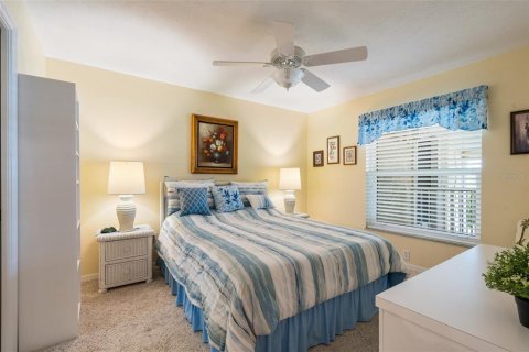 Condo in Vero Beach, Florida, 2 bedrooms  № 1284669 - photo 20