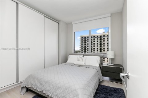 Condo in North Miami Beach, Florida, 3 bedrooms  № 1271830 - photo 18