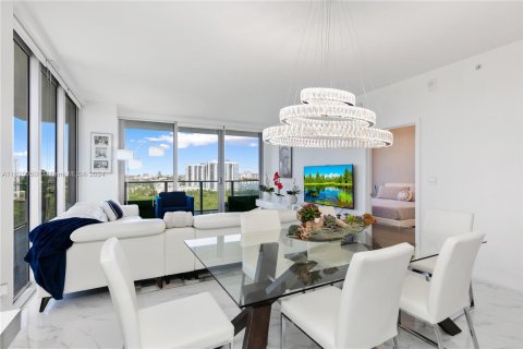 Condo in North Miami Beach, Florida, 3 bedrooms  № 1271830 - photo 14