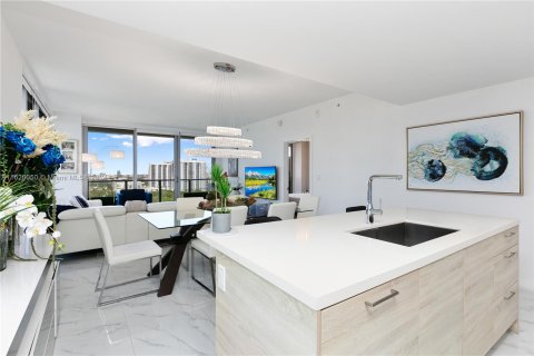 Condominio en venta en North Miami Beach, Florida, 3 dormitorios, 144.56 m2 № 1271830 - foto 12