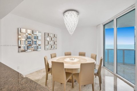 Condo in Sunny Isles Beach, Florida, 3 bedrooms  № 1271915 - photo 4