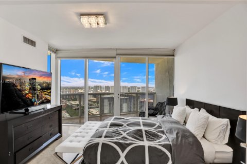 Condo in Sunny Isles Beach, Florida, 3 bedrooms  № 1271915 - photo 10