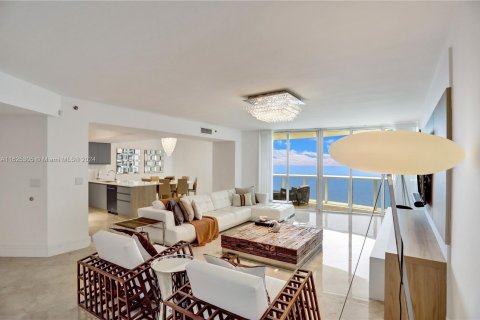 Condo in Sunny Isles Beach, Florida, 3 bedrooms  № 1271915 - photo 5