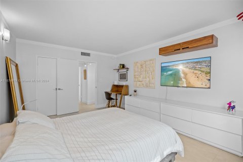 Condominio en venta en Miami Beach, Florida, 1 dormitorio, 77.76 m2 № 1399865 - foto 9