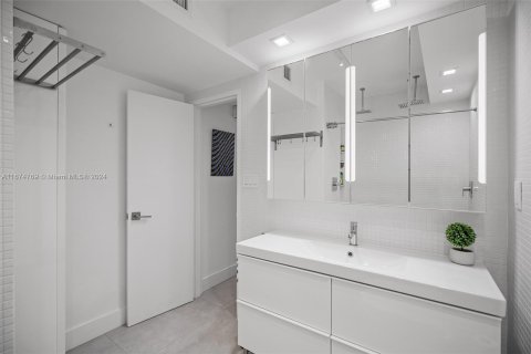 Copropriété à vendre à Miami Beach, Floride: 1 chambre, 77.76 m2 № 1399865 - photo 6