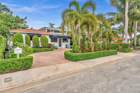 Villa ou maison à vendre à North Bay Village, Floride: 3 chambres, 211.17 m2 № 1399867 - photo 3