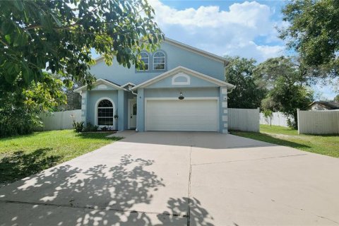 Villa ou maison à vendre à Orlando, Floride: 4 chambres, 200.76 m2 № 1391411 - photo 2