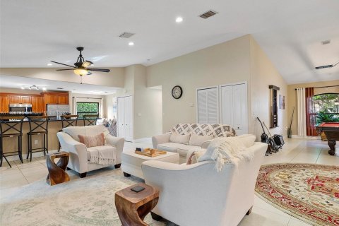 Villa ou maison à vendre à Homestead, Floride: 4 chambres, 216.56 m2 № 866261 - photo 9