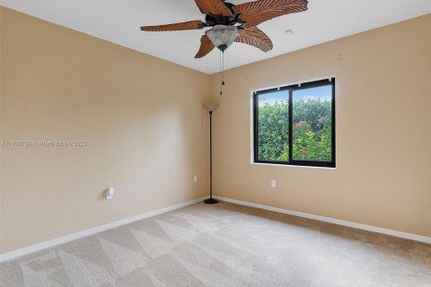 Casa en venta en Homestead, Florida, 4 dormitorios, 216.56 m2 № 866261 - foto 22