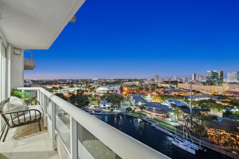 Condo in Fort Lauderdale, Florida, 3 bedrooms  № 1005481 - photo 30