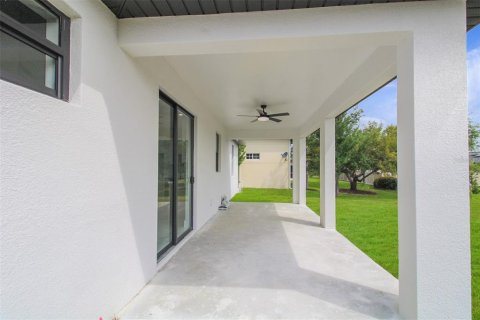 Купить виллу или дом в Кейп-Корал, Флорида 6 комнат, 128.86м2, № 1111411 - фото 12