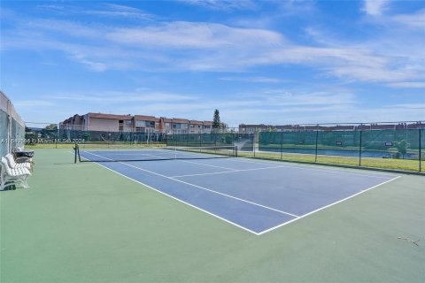 Copropriété à vendre à Sunrise, Floride: 2 chambres, 78.97 m2 № 1331961 - photo 10