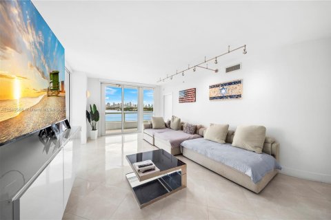 Condo in Miami Beach, Florida, 3 bedrooms  № 1331958 - photo 20