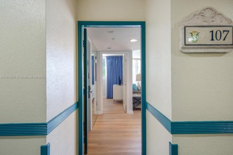 Condominio en venta en Key West, Florida, 2 dormitorios, 74.14 m2 № 809154 - foto 22
