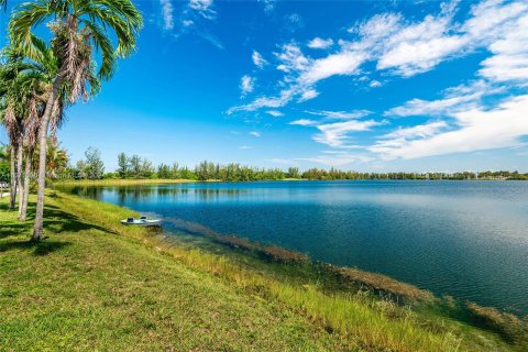 Купить кондоминиум в Окленд-Парк, Флорида 2 спальни, 85.47м2, № 1316284 - фото 27