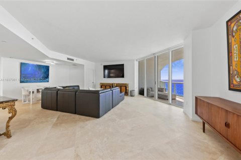 Condominio en venta en Riviera Beach, Florida, 3 dormitorios, 226.59 m2 № 1316253 - foto 3