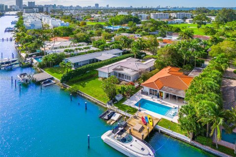 Купить земельный участок в Майами-Бич, Флорида № 1094896 - фото 9