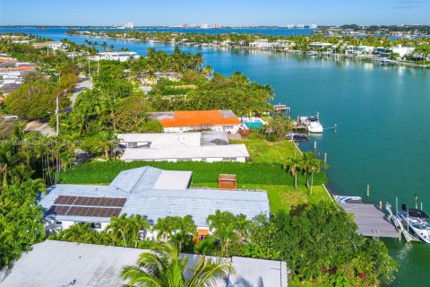Купить земельный участок в Майами-Бич, Флорида № 1094896 - фото 7