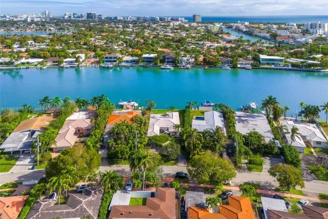 Купить земельный участок в Майами-Бич, Флорида № 1094896 - фото 12