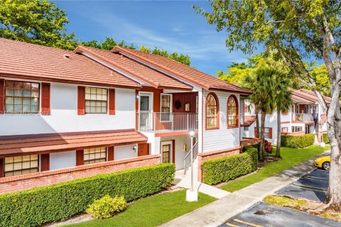 Condominio en venta en Coral Springs, Florida, 2 dormitorios, 78.97 m2 № 908849 - foto 2