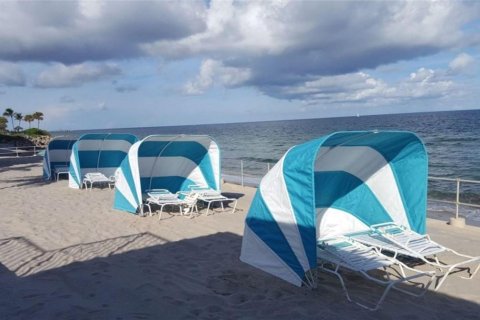 Propiedad comercial en venta en Hillsboro Beach, Florida № 914486 - foto 4