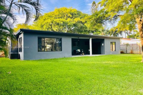 Casa en venta en Wilton Manors, Florida, 4 dormitorios, 147.06 m2 № 986544 - foto 13