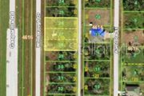 Terreno en venta en Port Charlotte, Florida № 1334177 - foto 2