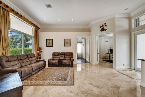 House in Weston, Florida 5 bedrooms № 1381793 - photo 16