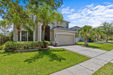 House in Kissimmee, Florida 6 bedrooms, 267.28 sq.m. № 1301020 - photo 4