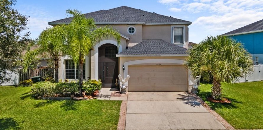 House in Kissimmee, Florida 6 bedrooms, 267.28 sq.m. № 1301020