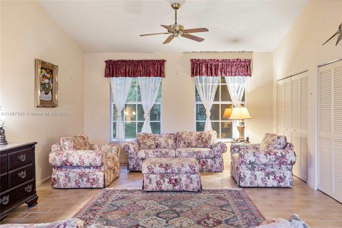 Villa ou maison à vendre à Coconut Creek, Floride: 4 chambres, 240.25 m2 № 841614 - photo 15