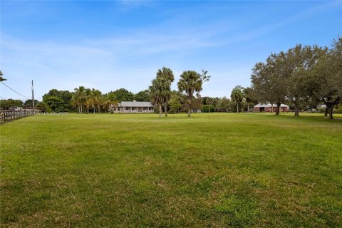 Villa ou maison à vendre à Coconut Creek, Floride: 4 chambres, 240.25 m2 № 841614 - photo 6