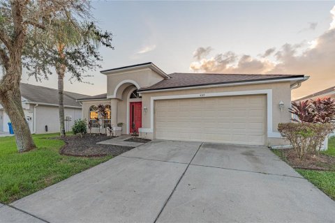 Villa ou maison à vendre à Wesley Chapel, Floride: 4 chambres, 183.95 m2 № 1374027 - photo 1