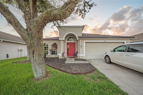 Villa ou maison à vendre à Wesley Chapel, Floride: 4 chambres, 183.95 m2 № 1374027 - photo 5