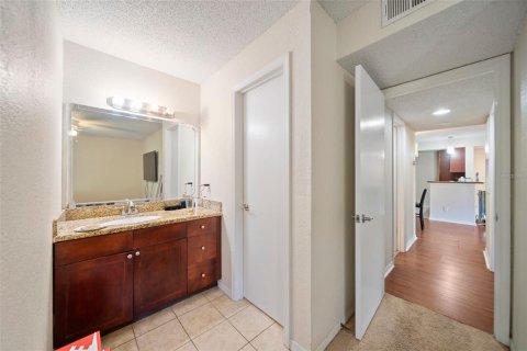 Copropriété à vendre à Orlando, Floride: 2 chambres, 85.38 m2 № 1288295 - photo 17