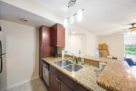 Copropriété à vendre à Orlando, Floride: 2 chambres, 85.38 m2 № 1288295 - photo 12