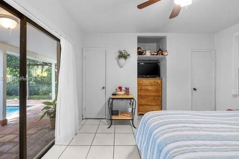 Villa ou maison à vendre à Cutler Bay, Floride: 3 chambres, 165.18 m2 № 858192 - photo 16
