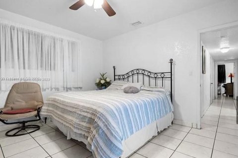 Villa ou maison à vendre à Cutler Bay, Floride: 3 chambres, 165.18 m2 № 858192 - photo 17