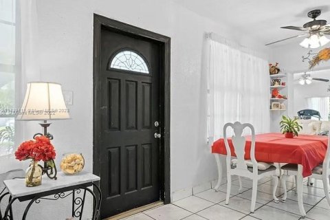 Villa ou maison à vendre à Cutler Bay, Floride: 3 chambres, 165.18 m2 № 858192 - photo 4
