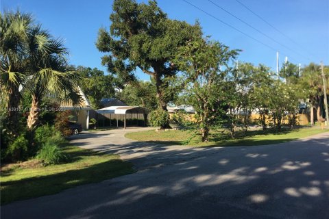 Купить коммерческую недвижимость в Лабель, Флорида № 677483 - фото 7
