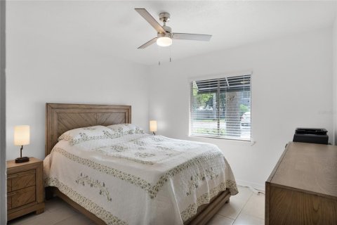 Copropriété à vendre à Orlando, Floride: 3 chambres, 120.96 m2 № 1300626 - photo 9