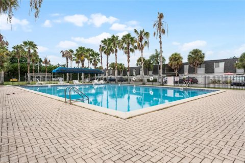 Copropriété à vendre à Orlando, Floride: 3 chambres, 120.96 m2 № 1300626 - photo 15