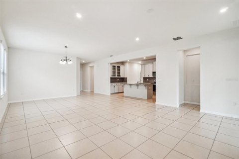 Villa ou maison à vendre à Kissimmee, Floride: 4 chambres, 201.6 m2 № 1312865 - photo 8