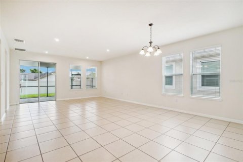 Villa ou maison à vendre à Kissimmee, Floride: 4 chambres, 201.6 m2 № 1312865 - photo 5