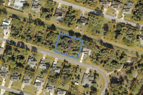 Terreno en venta en North Port, Florida № 1274160 - foto 1