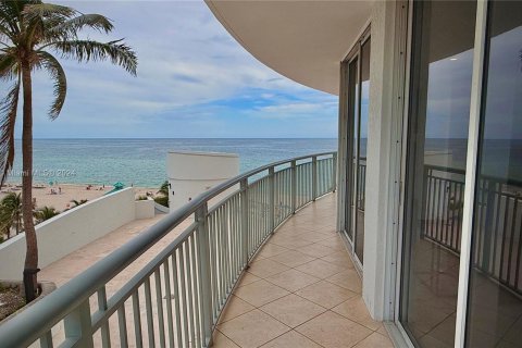 Condo in Sunny Isles Beach, Florida, 3 bedrooms  № 1406194 - photo 20