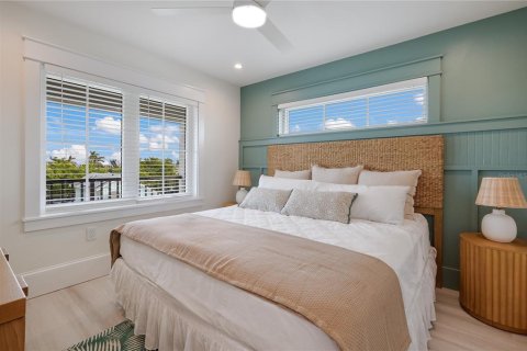 House in Bradenton Beach, Florida 7 bedrooms, 303.33 sq.m. № 957717 - photo 23