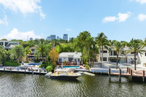 Casa en venta en Fort Lauderdale, Florida, 3 dormitorios, 142.7 m2 № 1079933 - foto 2