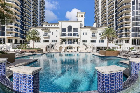 Copropriété à vendre à Miami Beach, Floride: 2 chambres, 186.73 m2 № 983673 - photo 8